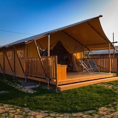 La Viola E Il Sole - Alloggi E Glamping - Fermo Luaran gambar